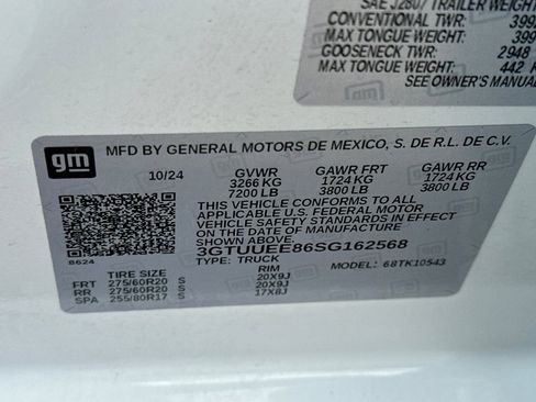 Certified 2025 GMC Sierra 1500 AT4 w/ AT4 Premium Package AWD/4WD image 30