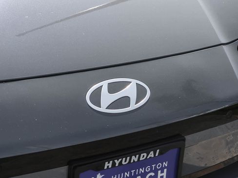 Used 2023 Hyundai Ioniq 6 SEL RWD image 5