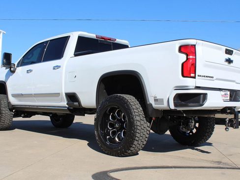 Used 2026 Chevrolet Silverado 3500 High Country w/ High Country Premium Package image 42