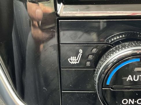 Certified 2023 Nissan Rogue SL image 28