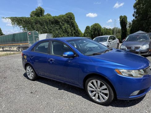 Used 2010 Kia Forte SX FWD image 6