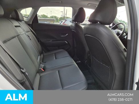Used 2025 Hyundai Kona Limited FWD image 17
