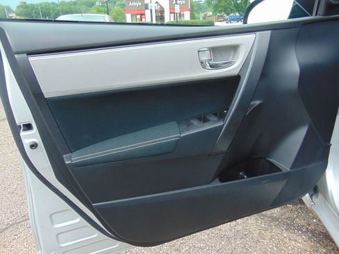 Used 2017 Toyota Corolla LE w/ Carpet Mat Package (TMS) image 23