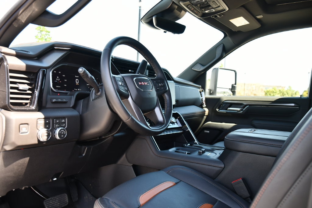 Used 2026 GMC Sierra 2500 AT4 w/ AT4 Premium Plus Package AWD/4WD image 21