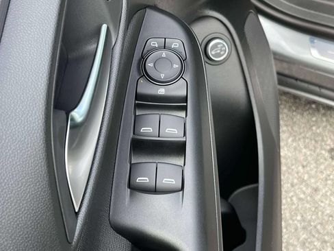 New 2026 Buick Envista Avenir FWD image 18