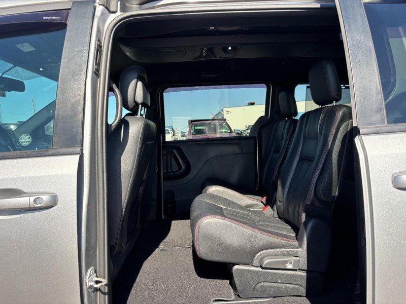 Used 2017 Dodge Grand Caravan GT FWD image 14