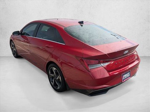 Used 2023 Hyundai Elantra Limited FWD image 7
