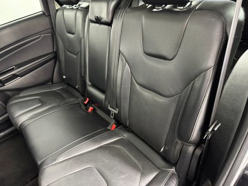 Used 2017 Ford Edge Titanium w/ Equipment Group 301A AWD/4WD image 41