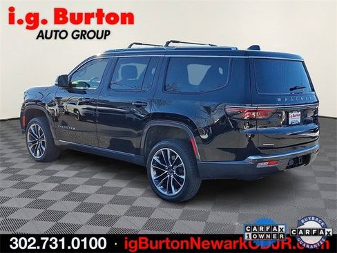 Certified 2022 Jeep Wagoneer Series III w/ Premium Group I image 4