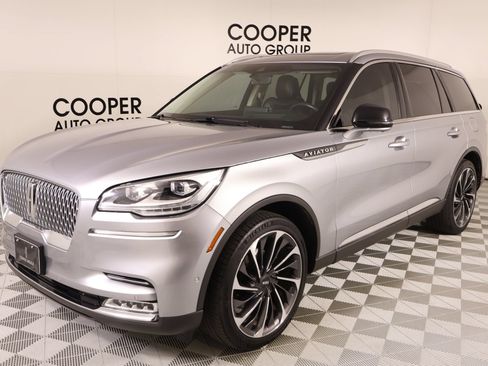 Used 2020 Lincoln Aviator Reserve w/ Equipment Group 202A AWD/4WD image 11