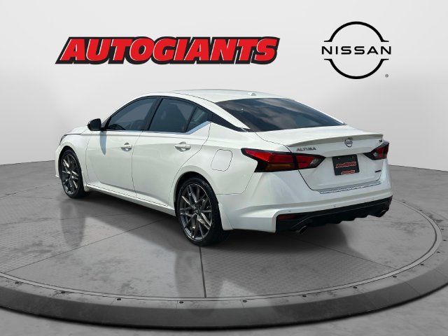 Used 2023 Nissan Altima 2.0 SR FWD image 7