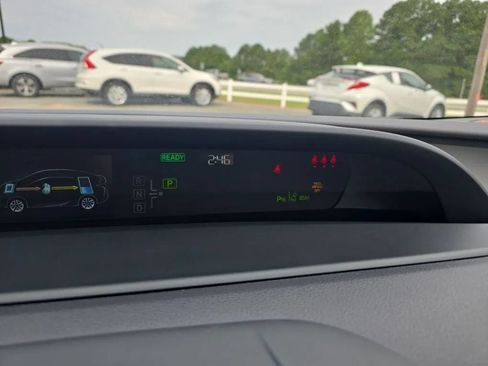 Used 2021 Toyota Prius Limited FWD image 23