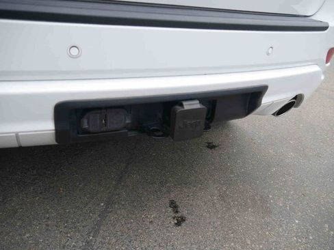 Used 2020 Jeep Grand Cherokee Altitude image 9