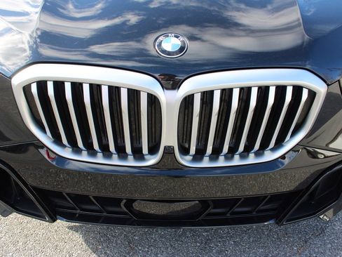 Used 2024 BMW X5 xDrive40i w/ M Sport Package image 54