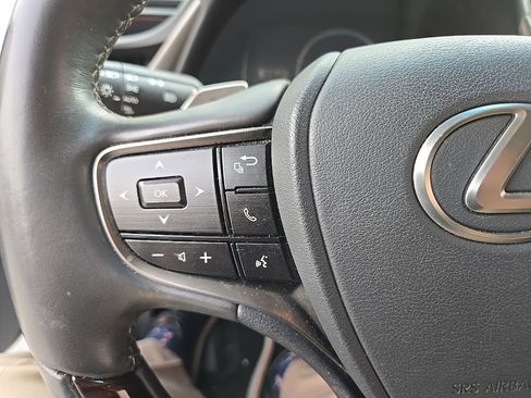 Used 2021 Lexus ES 350 w/ Premium Package FWD image 12