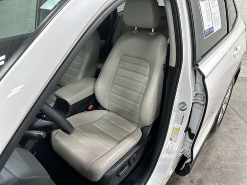 Used 2024 Honda CR-V EX-L image 13