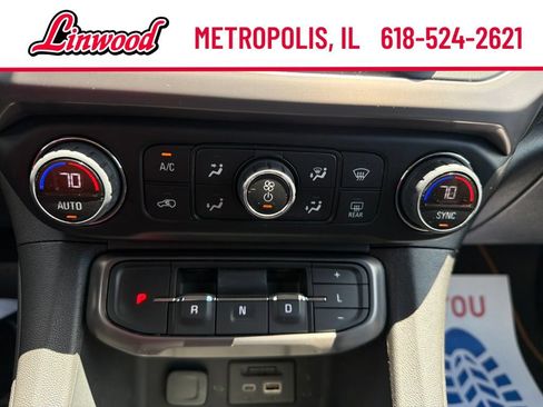 Used 2023 GMC Acadia AT4 w/ Preferred Package AWD/4WD image 22