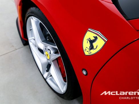 Used 2020 Ferrari F8 Tributo RWD image 32