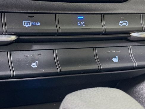 Used 2020 Hyundai Santa Fe SEL FWD image 21