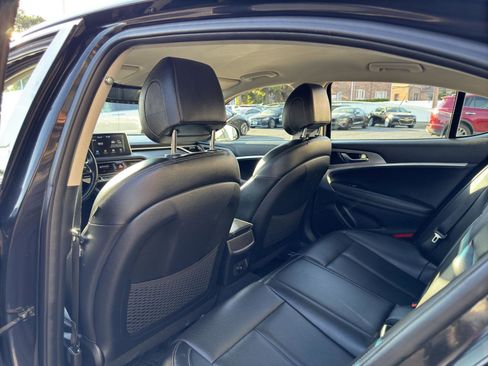 Used 2019 Genesis G70 2.0T Sport image 33