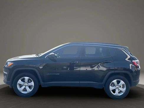 Used 2020 Jeep Compass Latitude w/ Cold Weather Group AWD/4WD image 4