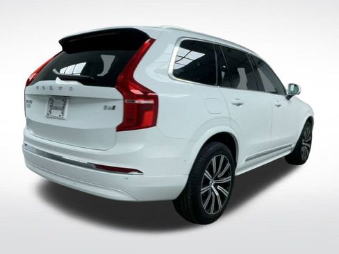 Certified 2024 Volvo XC90 B6 Plus image 24