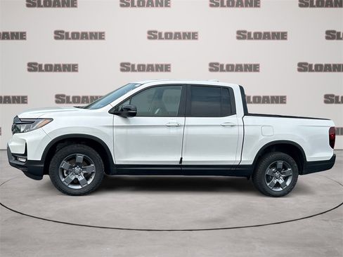 New 2025 Honda Ridgeline TrailSport image 2