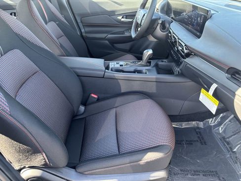 New 2026 Nissan Sentra SR w/ Floor Mat Package image 9