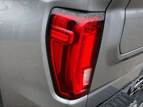 Used 2020 GMC Sierra 1500 SLT image 28