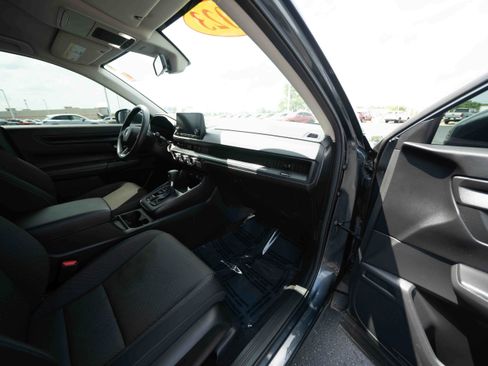 Used 2023 Honda CR-V LX image 25