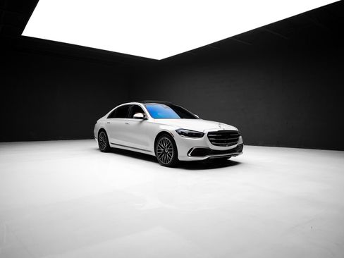 Used 2023 Mercedes-Benz S 580 4MATIC Sedan w/ 3D Technology Package image 85