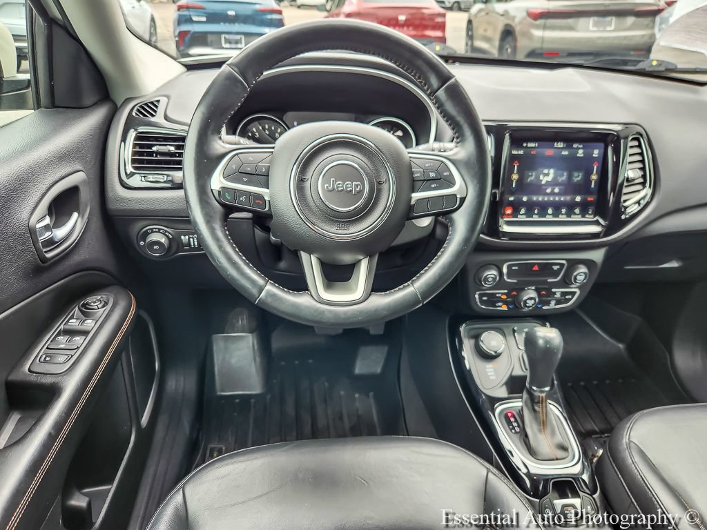 Used 2018 Jeep Compass Limited w/ Navigation Group AWD/4WD image 10
