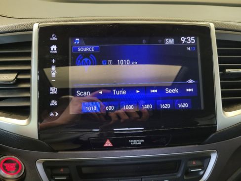 Used 2017 Honda Pilot EX-L image 25