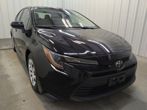 Used 2024 Toyota Corolla LE FWD image 13