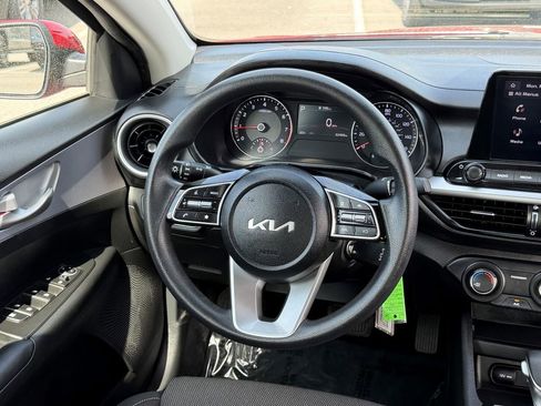 Used 2024 Kia Forte LXS image 17