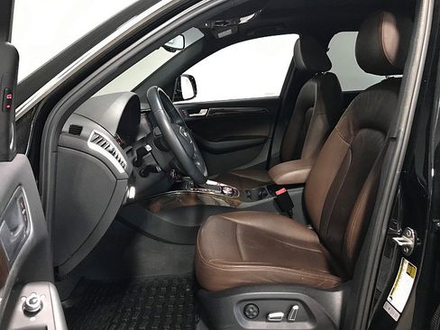 Used 2017 Audi Q5 2.0T Premium Plus w/ Technology Package AWD/4WD image 11