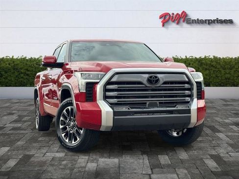 Used 2025 Toyota Tundra Limited AWD/4WD image 6