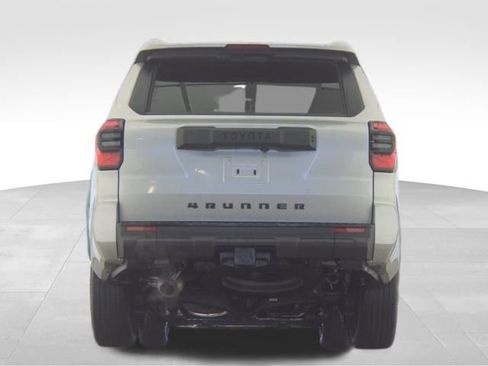Used 2025 Toyota 4Runner SR5 image 12