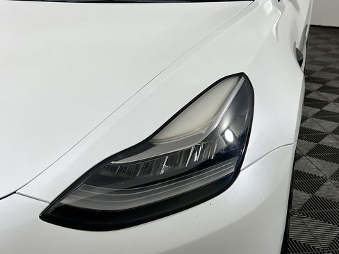 Used 2022 Tesla Model 3 Long Range AWD/4WD image 11