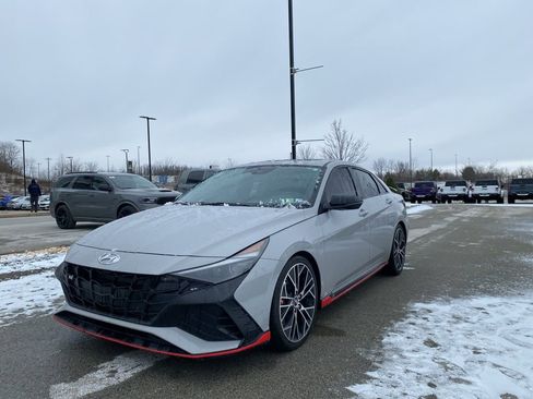 Used 2023 Hyundai Elantra N image 5