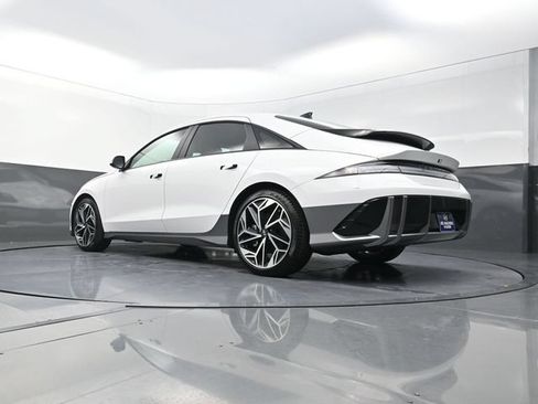New 2025 Hyundai Ioniq 6 SEL AWD/4WD image 33