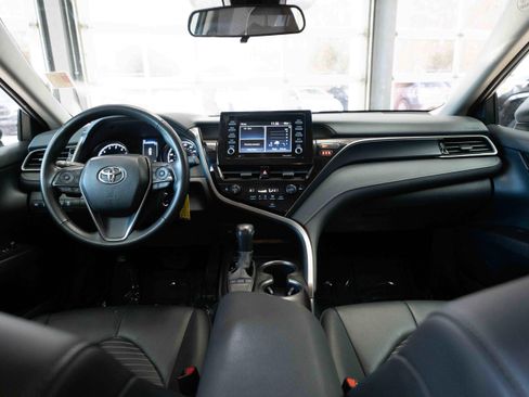 Used 2024 Toyota Camry SE image 20