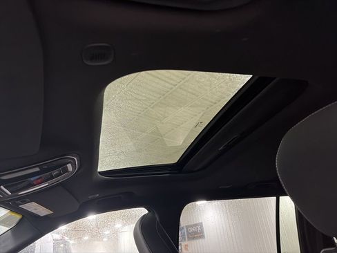 New 2026 Jeep Grand Cherokee L Laredo image 10