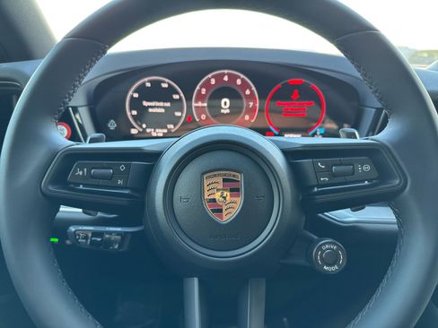 New 2026 Porsche Cayenne image 28