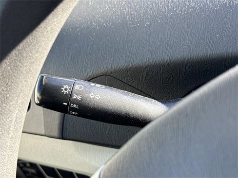 Used 2013 Toyota Prius Two image 21