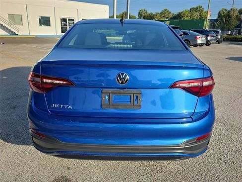Used 2024 Volkswagen Jetta Sport FWD image 4