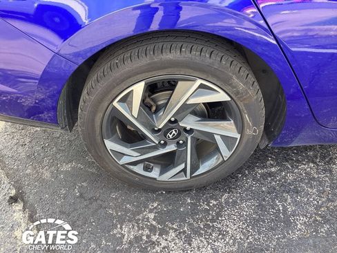 Used 2024 Hyundai Elantra Limited FWD image 28