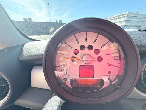 Used 2011 MINI Cooper Hardtop image 15