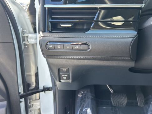 Used 2025 INFINITI QX80 Luxe image 8