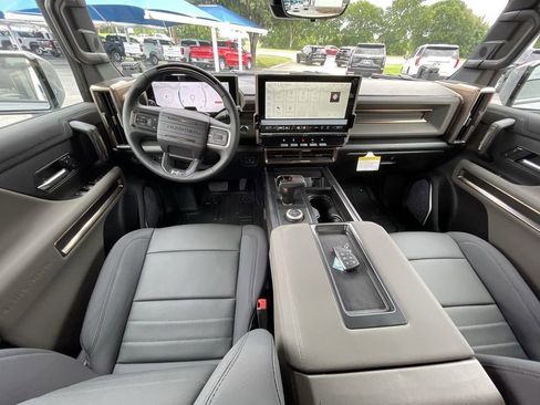 New 2025 GMC Hummer EV 3X AWD/4WD image 29